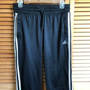 Cropped Adidas track pants